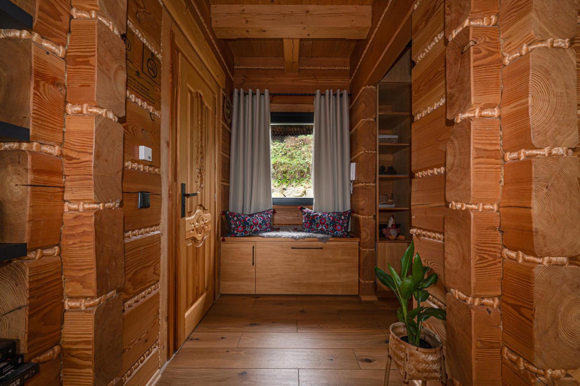 Domek Drewniany W Gorach Jacuzzi & Balia - Osada Chelm Stroza  Exteriér fotografie